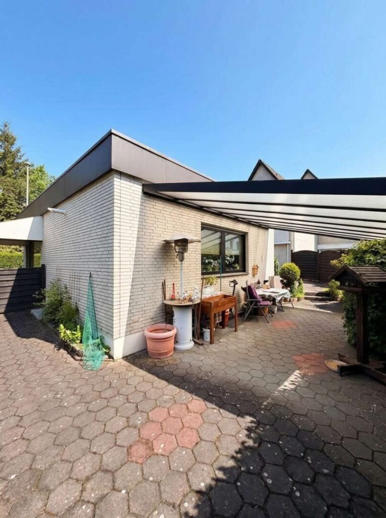 Überdachte Terrasse