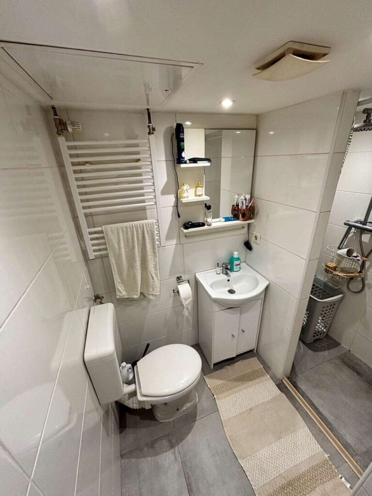 Badezimmer KG