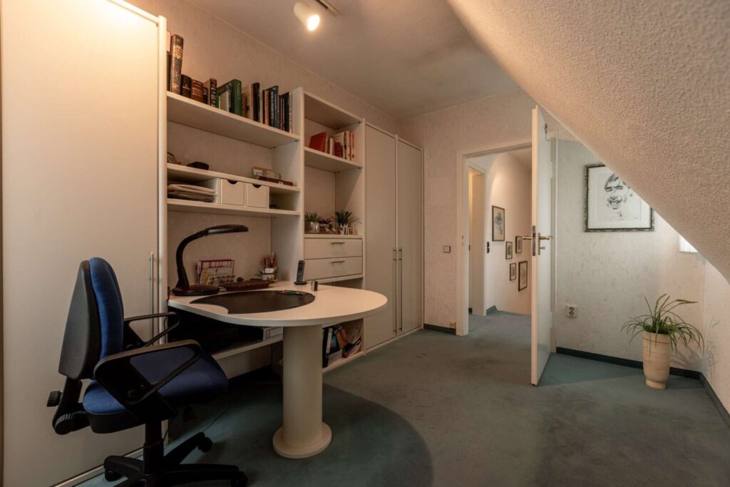 Arbeitszimmer